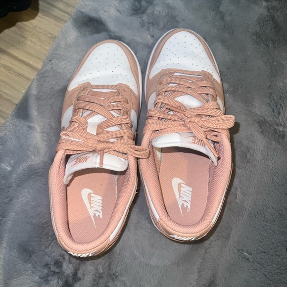 Nike Dunk Lo “Rose🌹🌬️Whisper - Picture 2 of 8